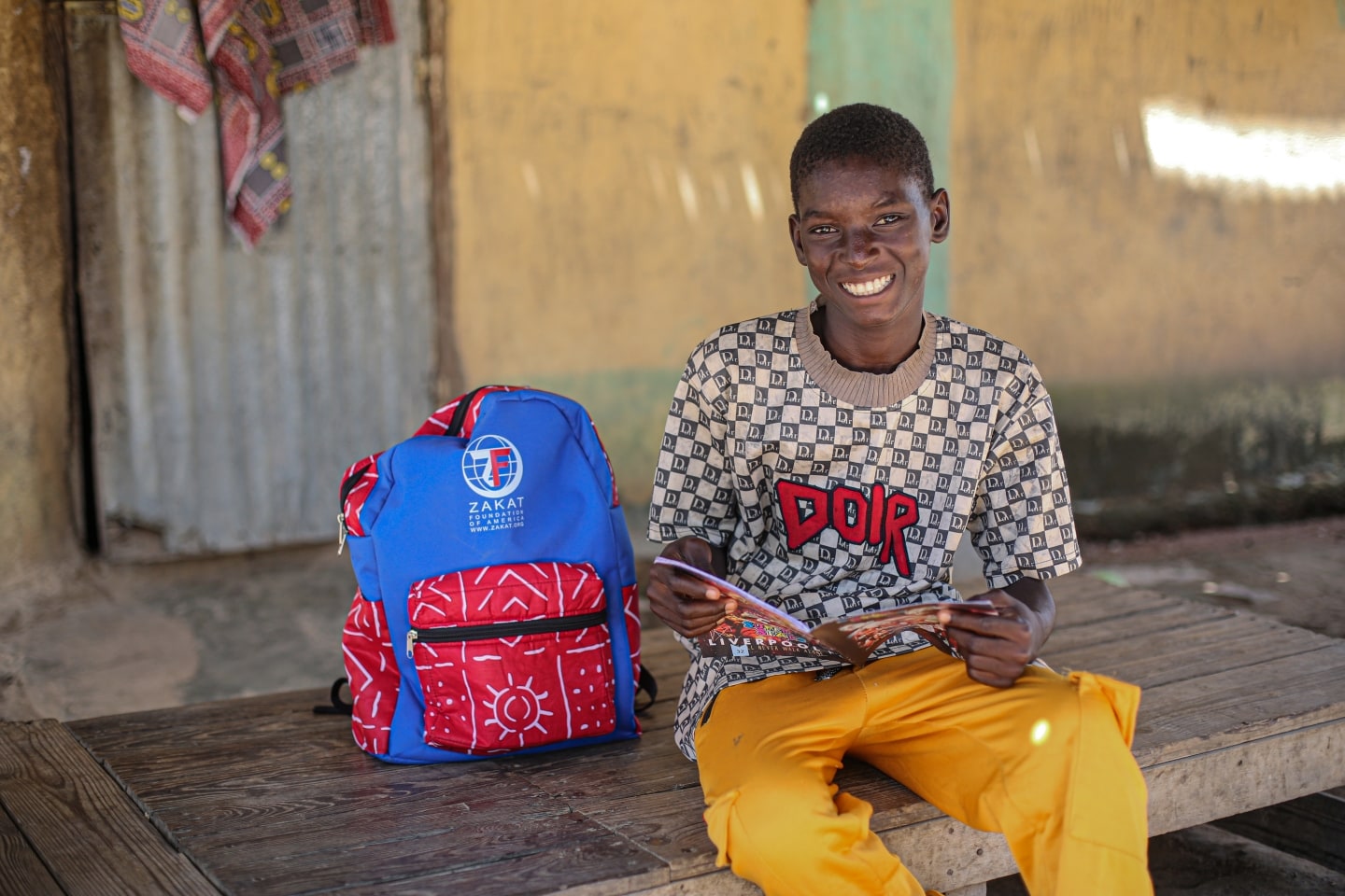 Education is often the first thing that is neglected for orphans. Our Orphan Sponsorship Program ensures that children are able to continue in their education, creating brighter and stable futures<br>التعليم هو الضوء الذي يفتح أبواب المستقبل. برامج رعاية الأيتام تضمن استمرارية تعليمهم، وتساعدهم على بناء حياة أكثر استقرارًا وأمانًا.