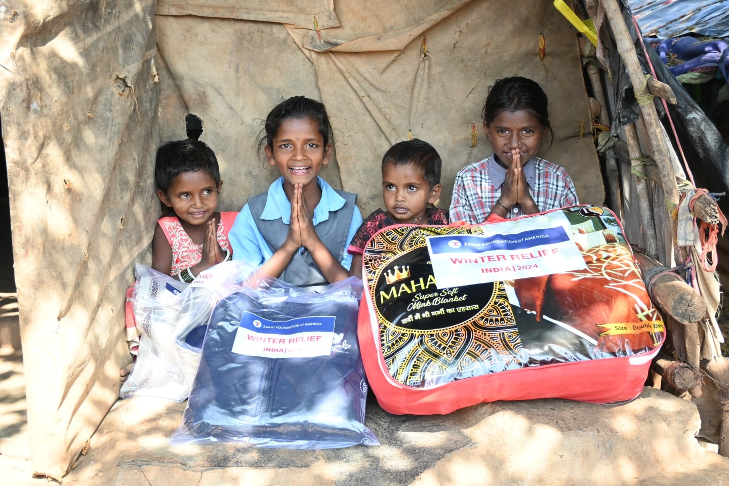 People living in poverty in 9 countries will receive our Winter 2024 Relief Packages, which include items like blankets, coats, shoes, plastic tarps, heaters, fuel, food and mattresses. / سيحصل المحتاجون في 9 دول على طرود الإغاثة الشتوية لعام 2024، والتي تشمل البطانيات، المعاطف، الأحذية، الأغطية البلاستيكية، المدافئ ، الوقود، الطعام، والمراتب.