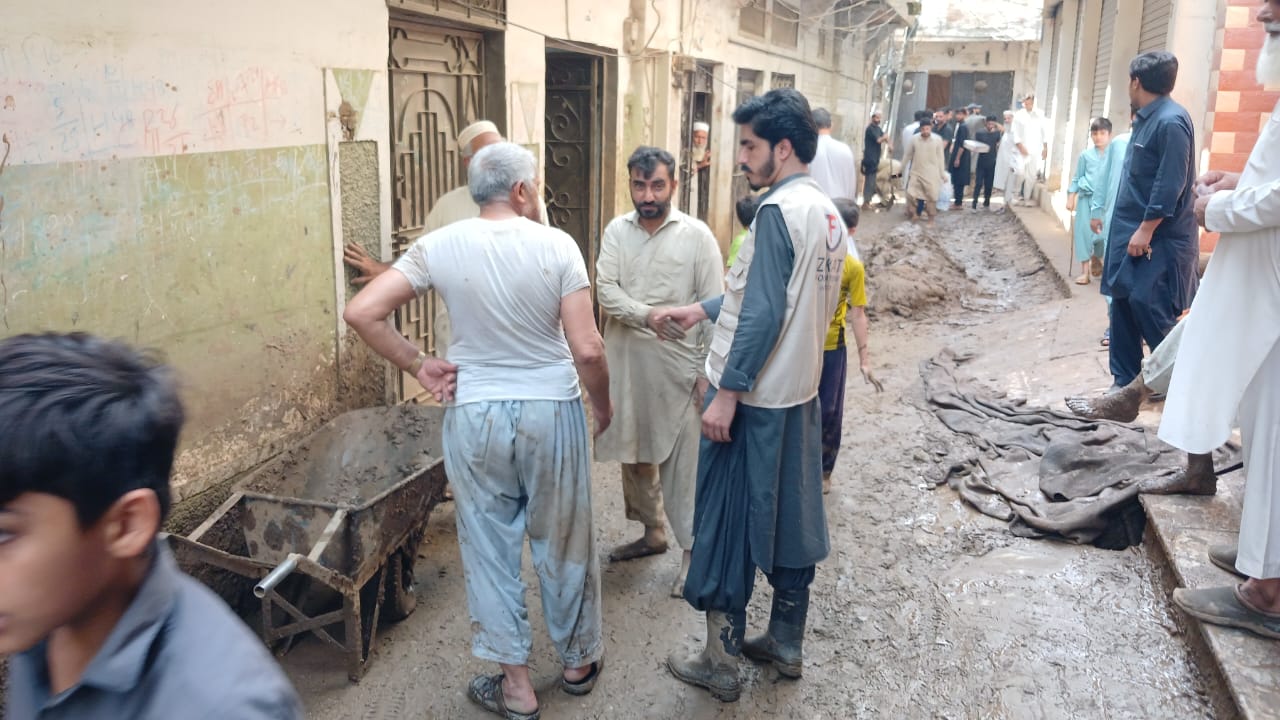 Our team conducts needs assessment with families affected by Pakistan’s 2025 monsoon floods.