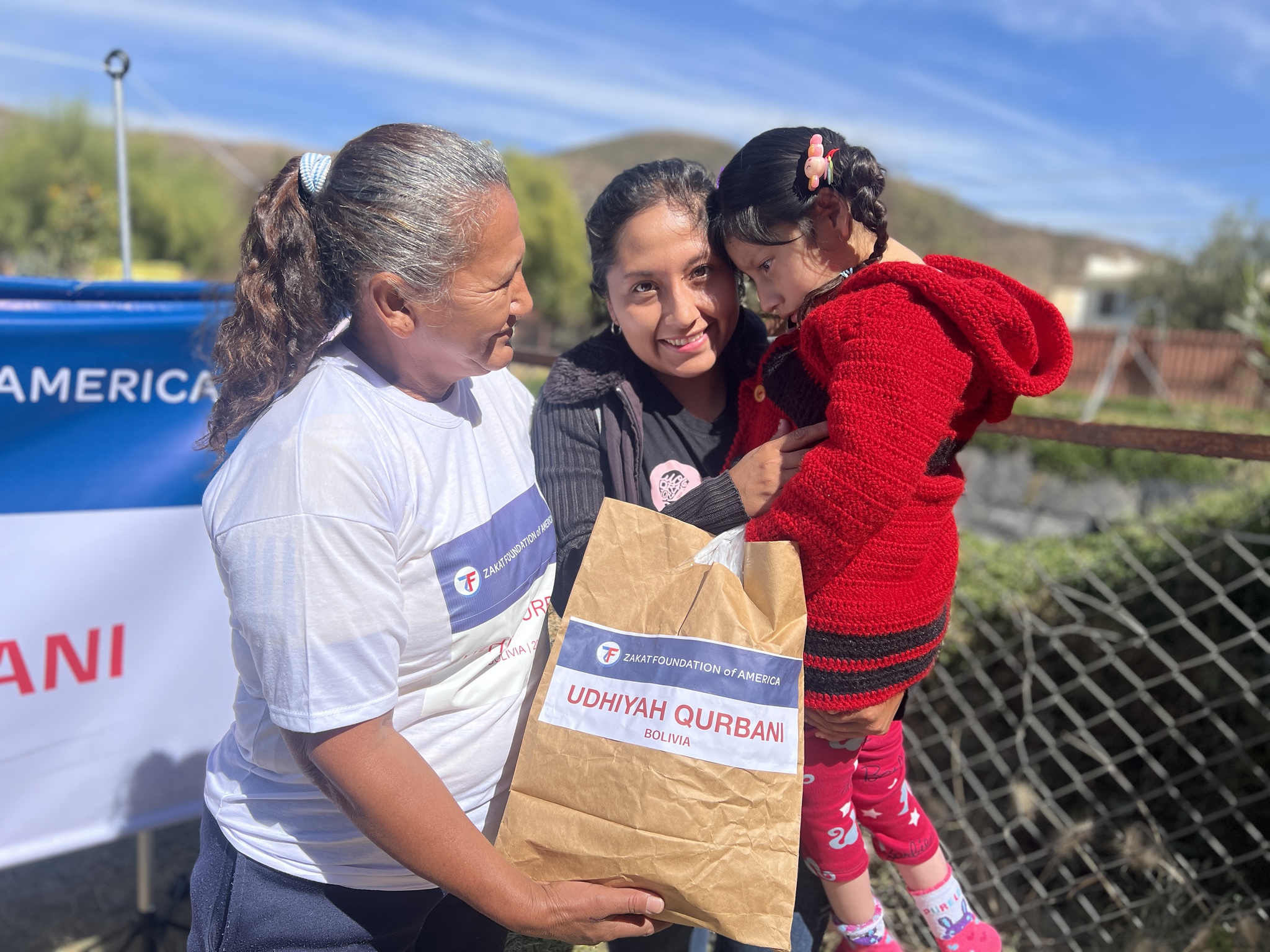 Families in Bolivia receive nutritious Udhiyah meat
