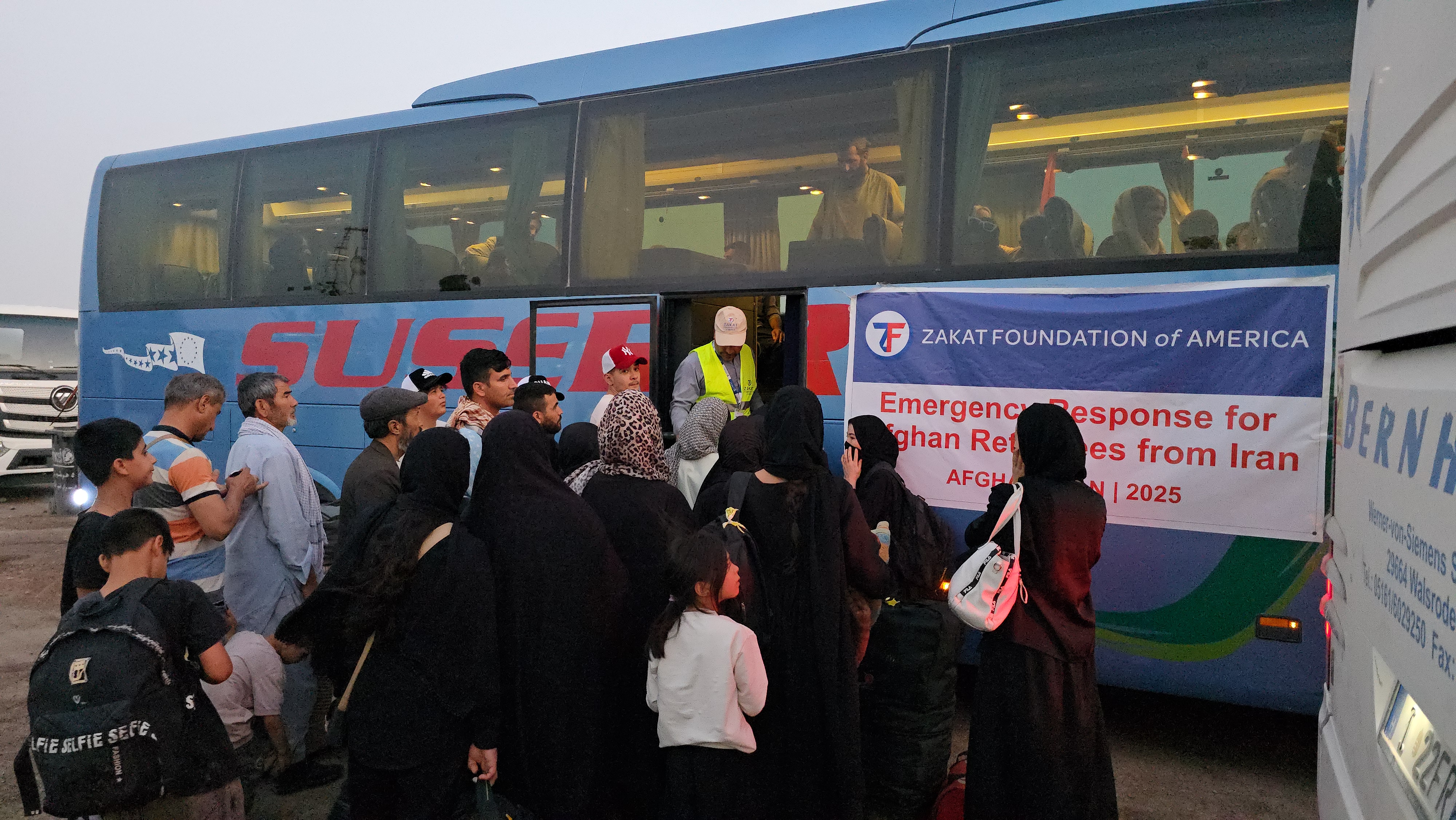 Our busses bring Afghan returnee refugees from Iran to safety