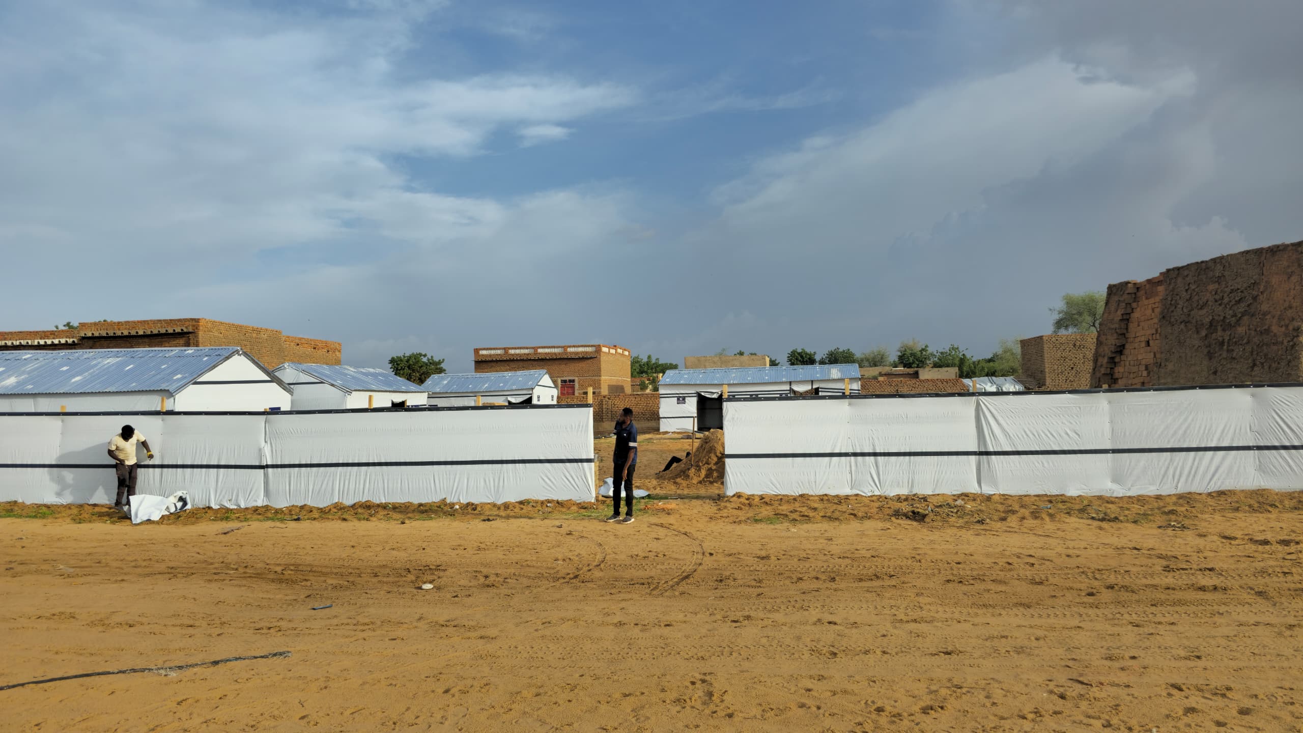Our health clinic in Chad provides local and Sudanese refugees care