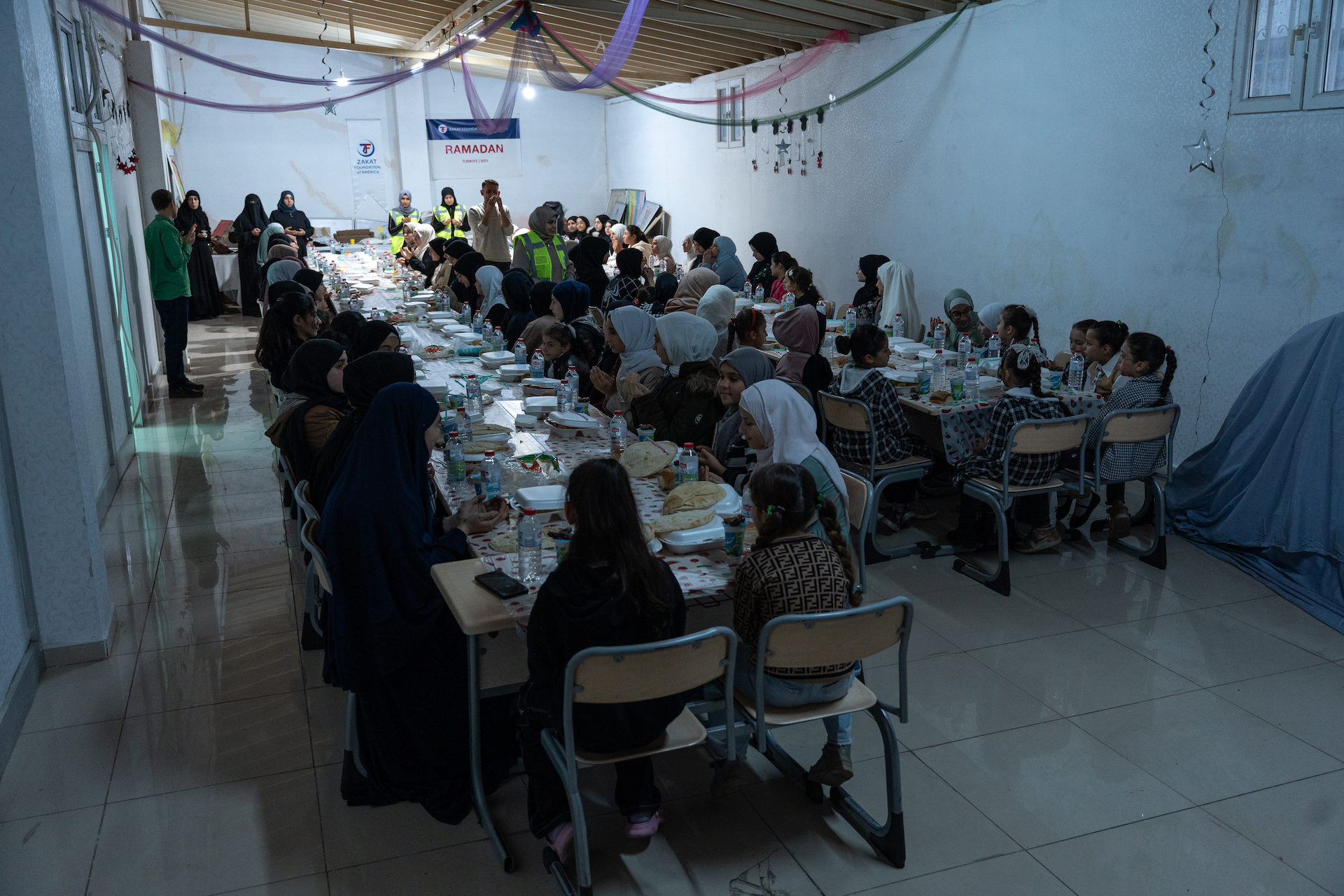 Our team ensure families have a warm iftar meal to break their fasts
