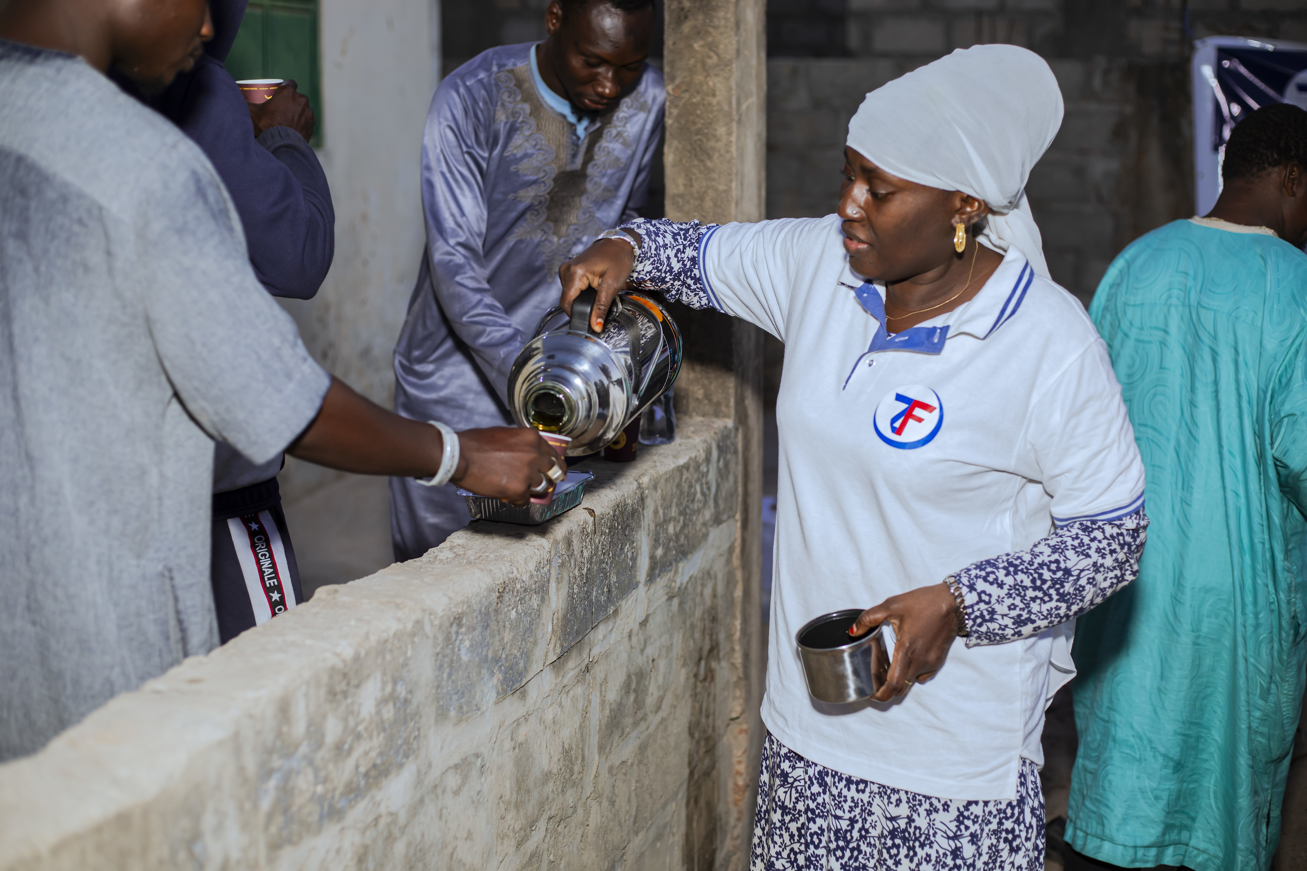 Our teams ensure hot meals and drink for fasting families