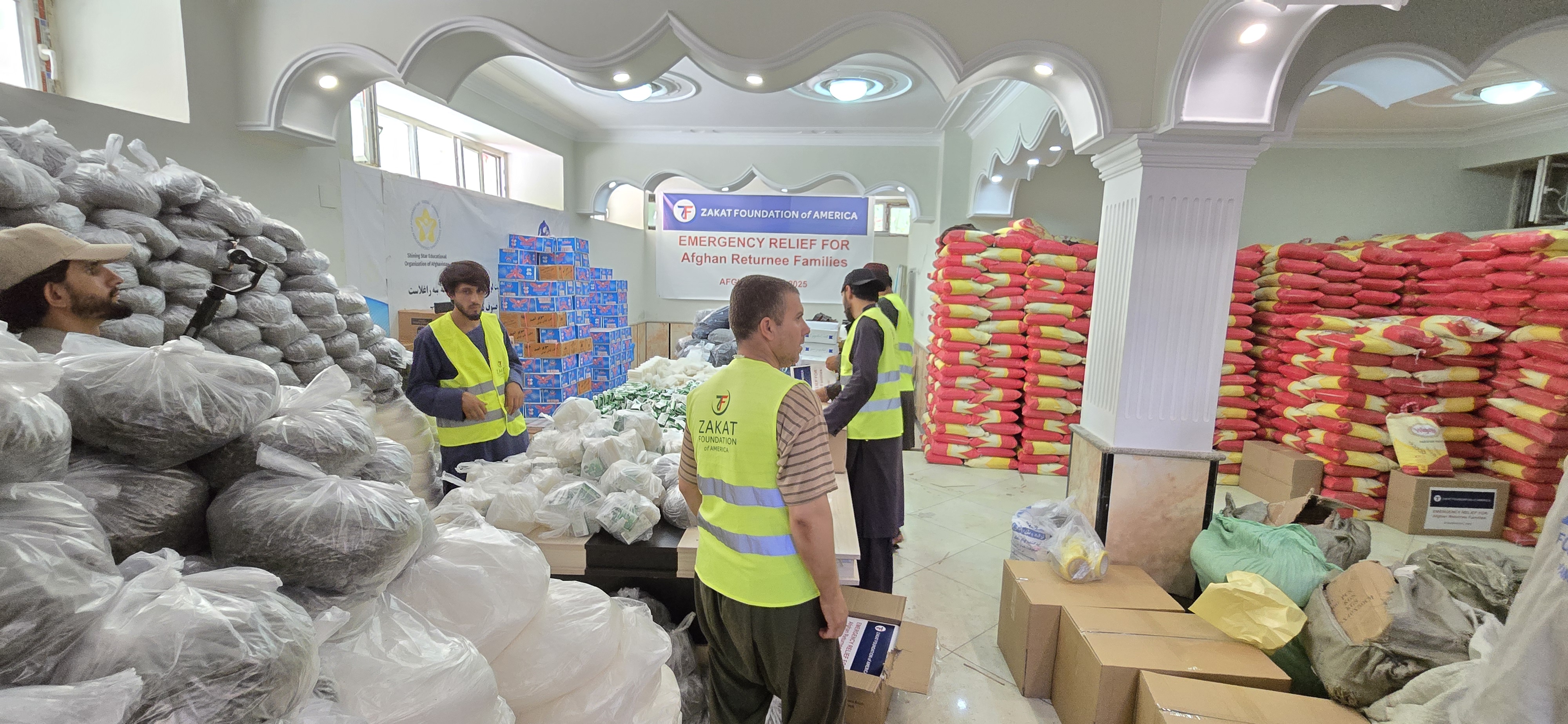 Our teams in Afghanistan prepare food parcels for returning families in Nangarhar and Kunduz provinces