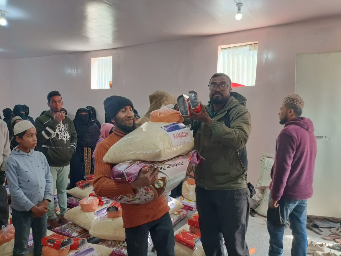 Ramadan food packages bring essentials for families to break their fasts