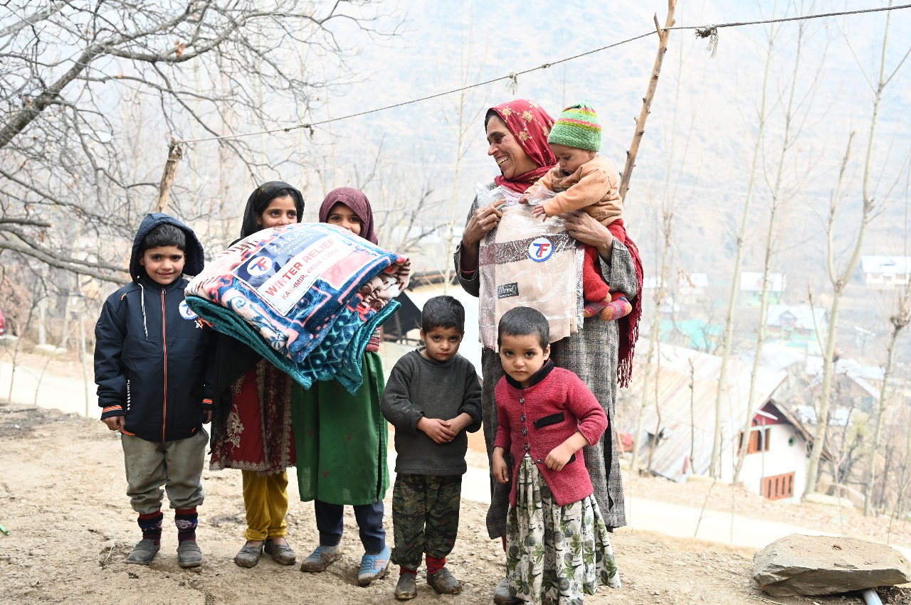 Fullscreen Gallery Image